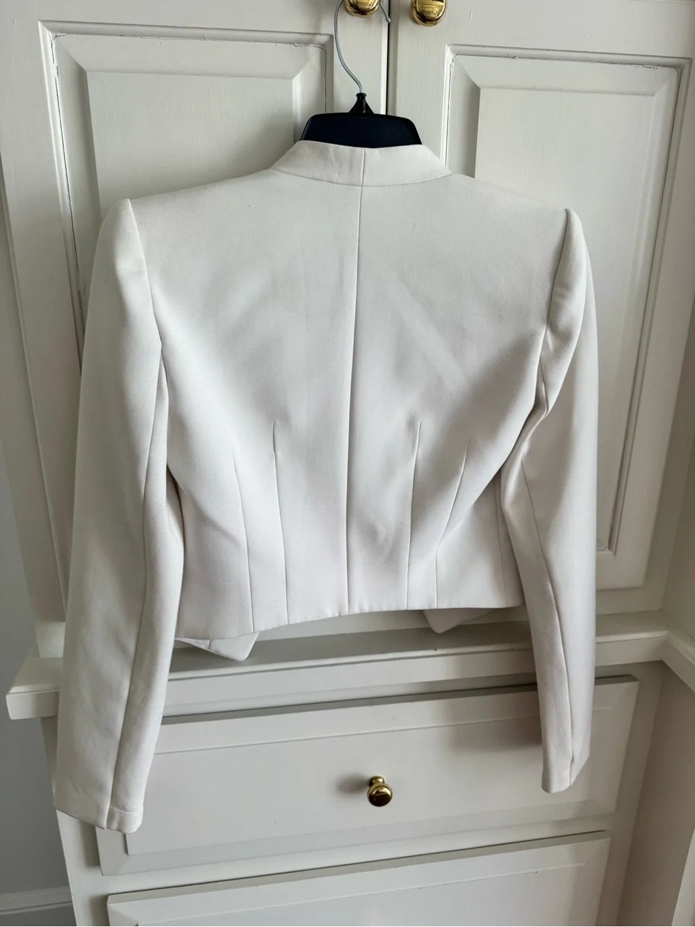 BCBGMaxAzria White Cropped Open-Front Blazer - Picture 4 of 7
